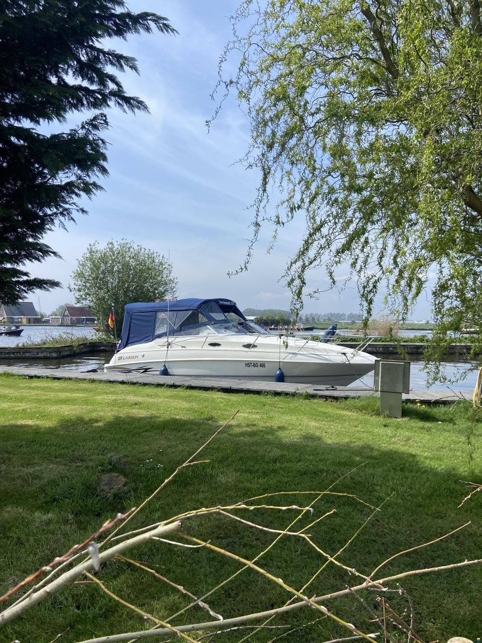Larson Cabrio 244
