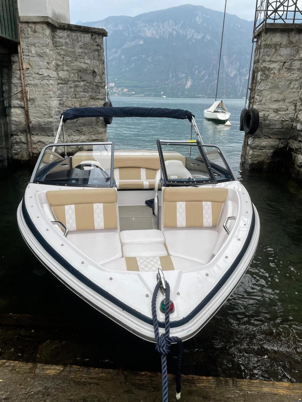 Glastron GT185