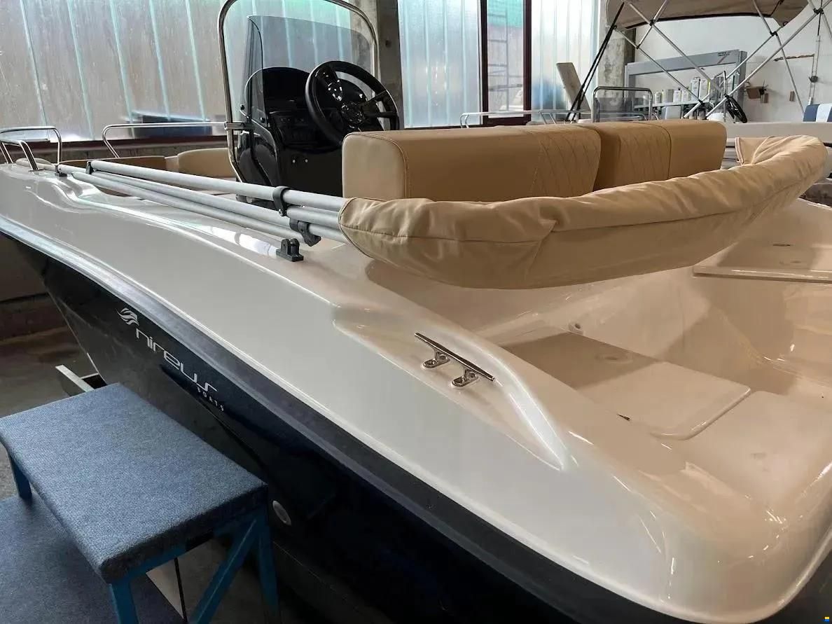 Nireus 490 Comfort