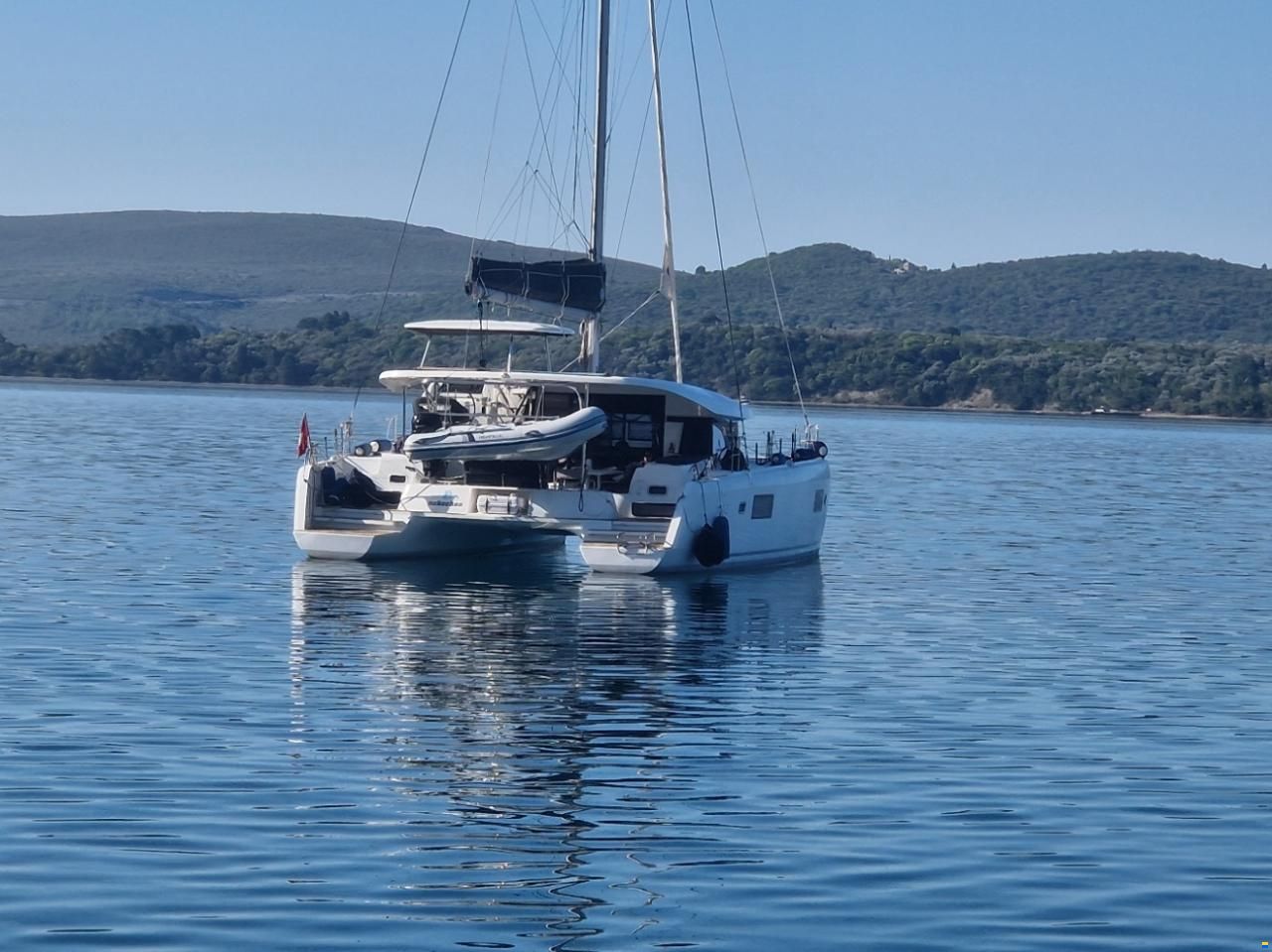 Lagoon 42