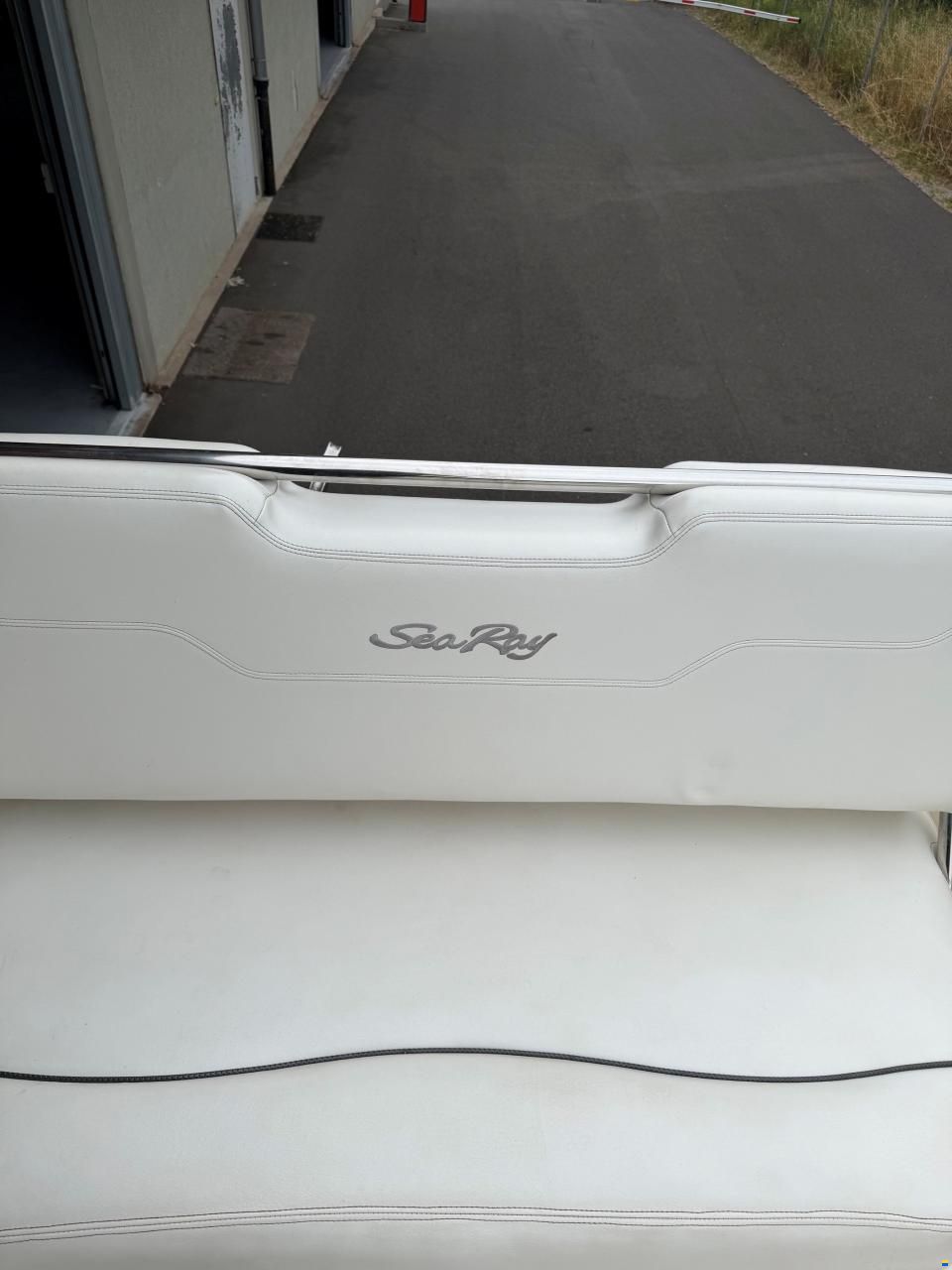 Sea Ray 255 Sundancer