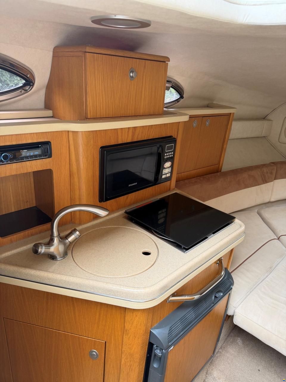 Sea Ray 255 Sundancer