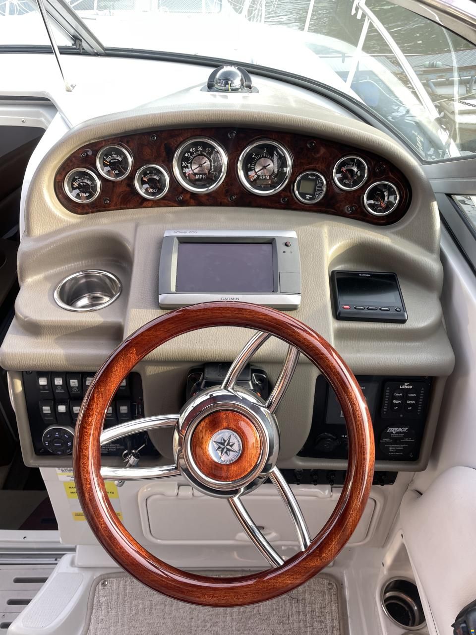 Crownline 280 CR