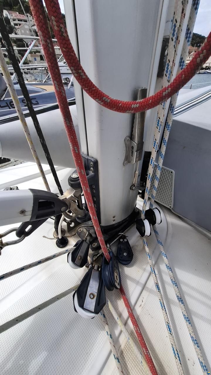 Bavaria 44