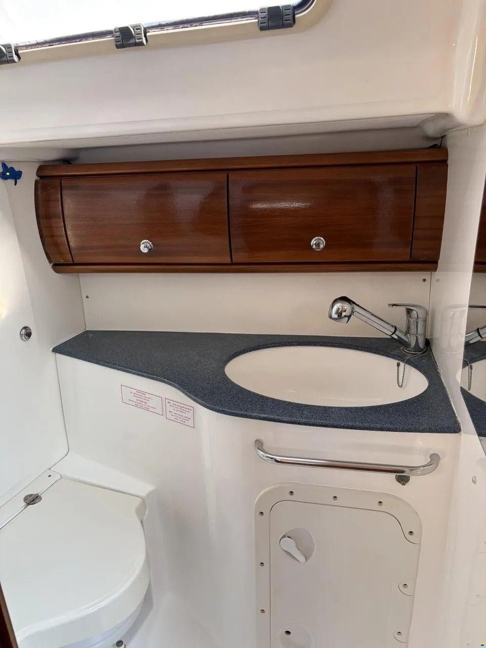 Bavaria 44