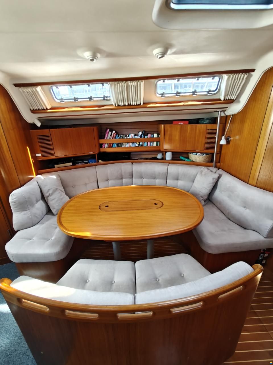 X-Yachts 442