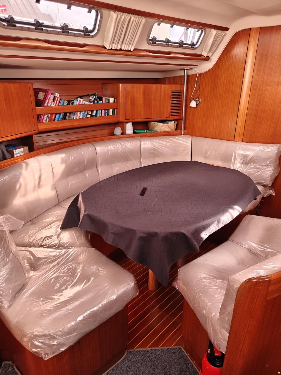 X-Yachts 442