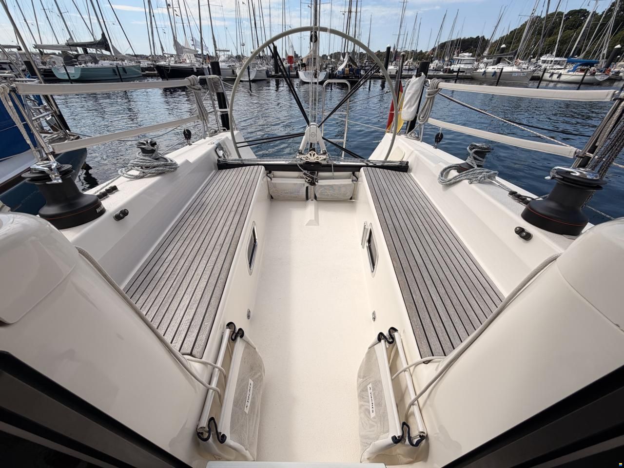 X-Yachts X-35