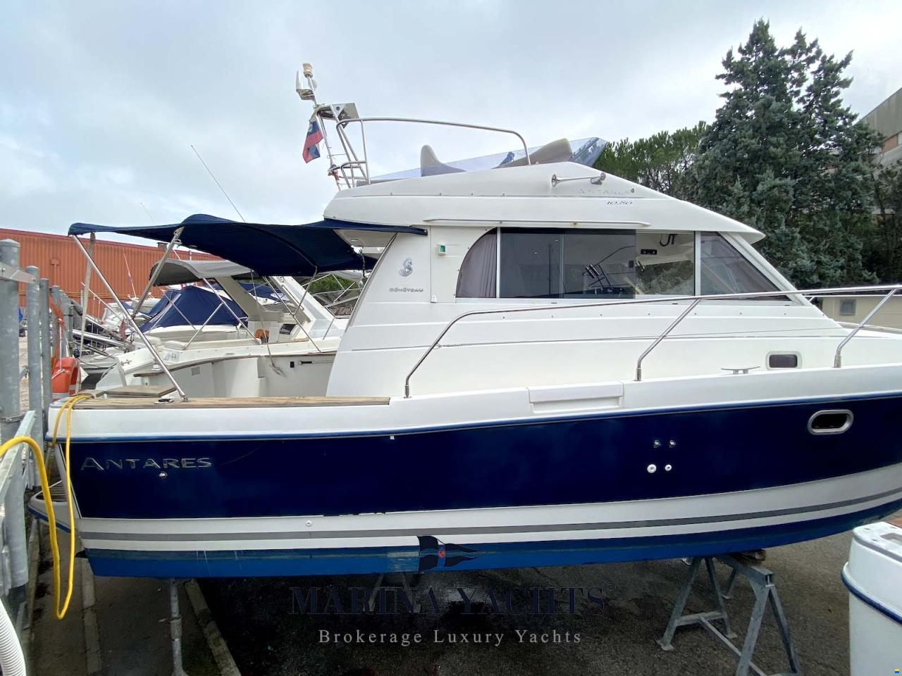 Beneteau Antares 10.80