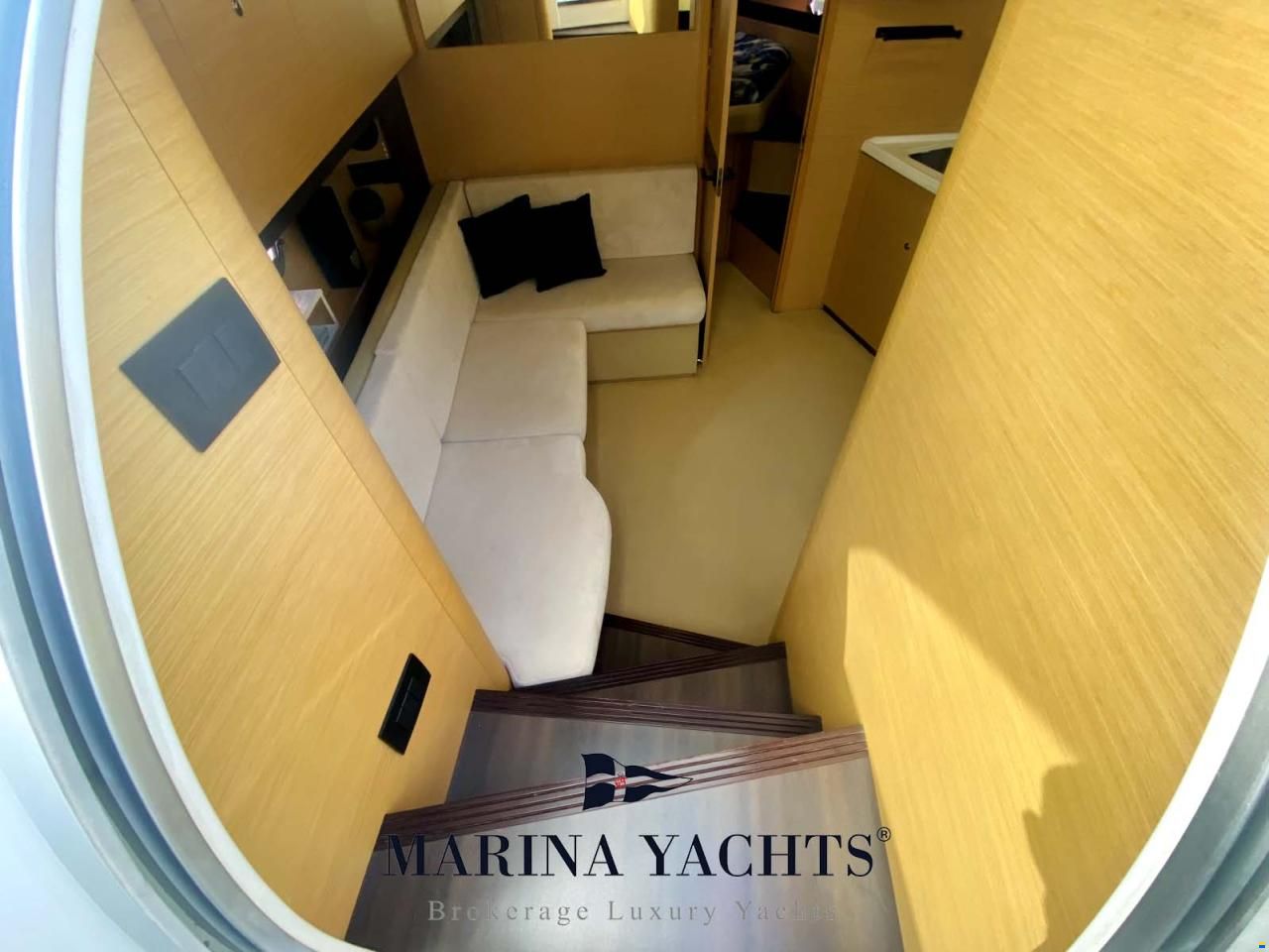 Beneteau Montecarlo 37