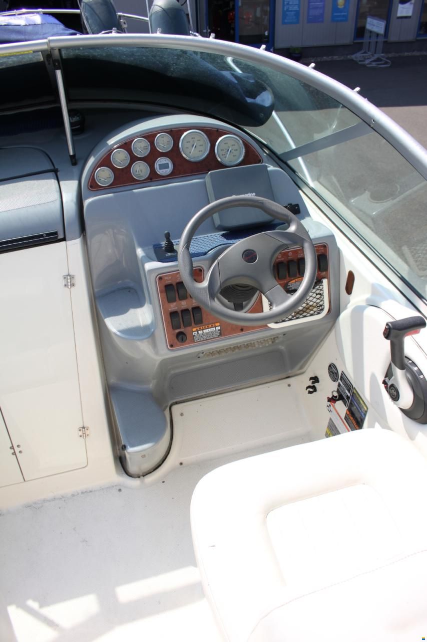 Bayliner 245 SB (Sunbridge)