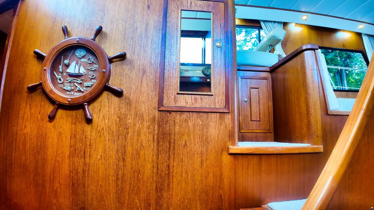 Neptunus 138/46 Sedan Fly Flybridge