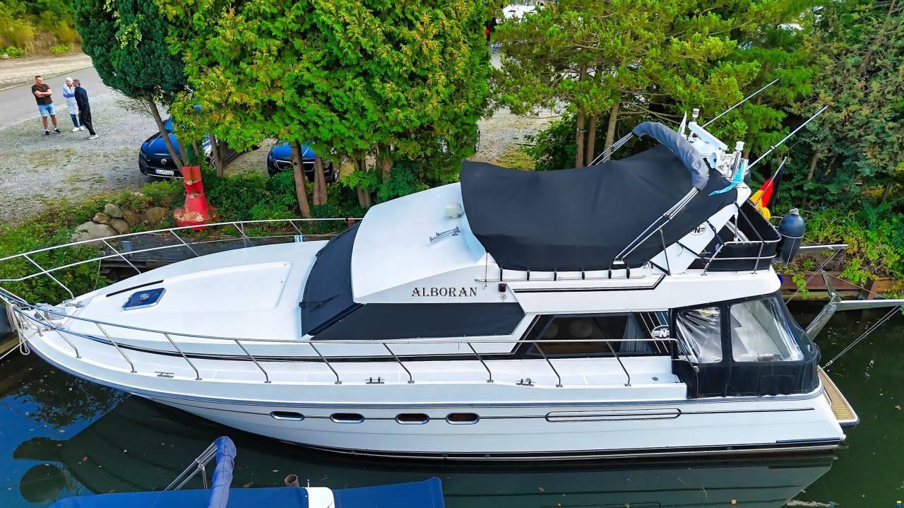 Neptunus 138/46 Sedan Fly Flybridge