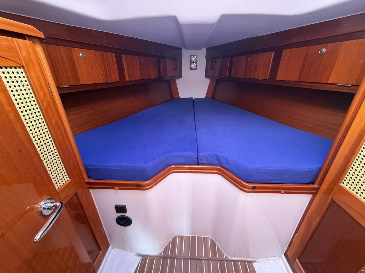 Hanse 371