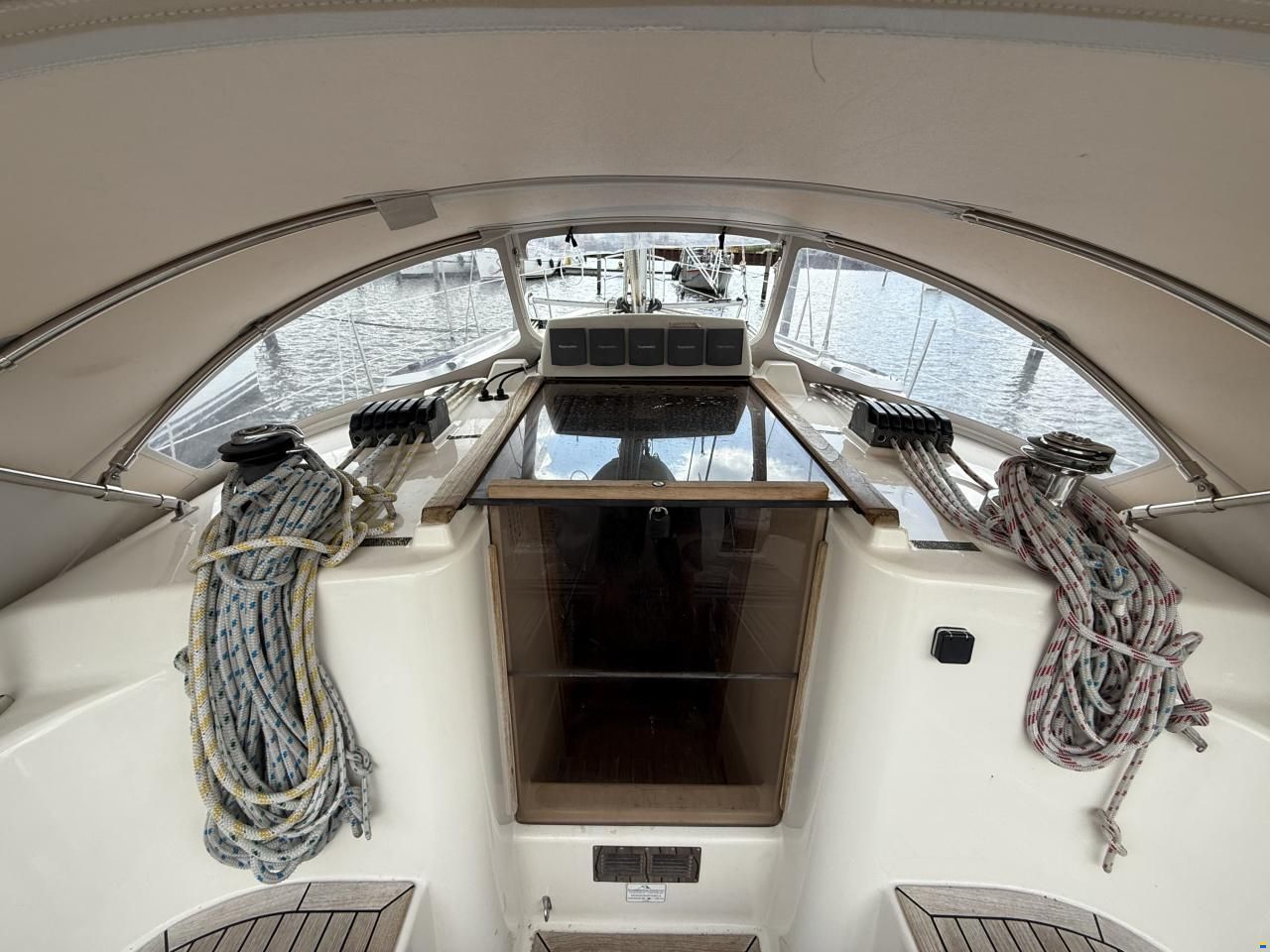 Hanse 371