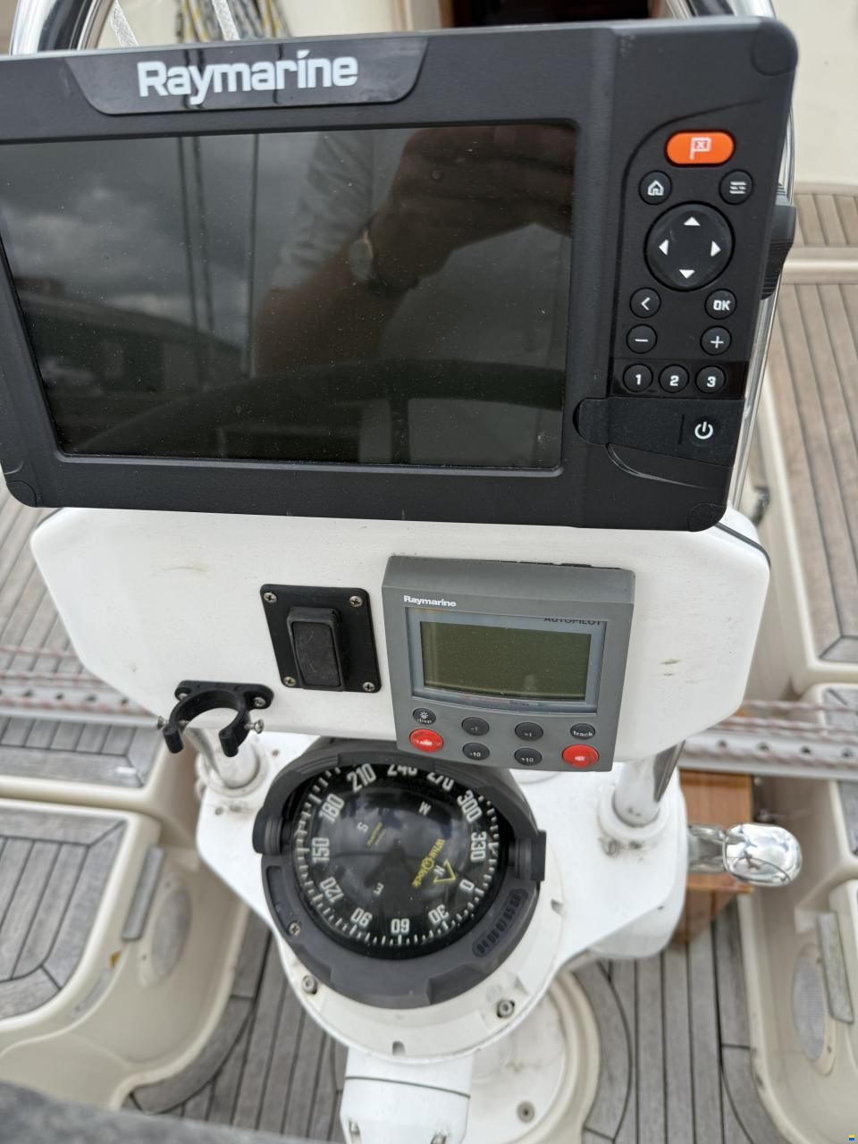 Hanse 371
