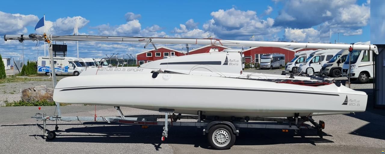 Astus 20.5 Sport