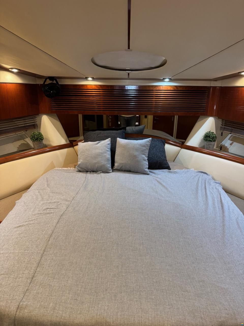 Fairline Squadron 55