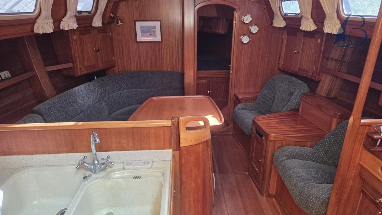 Van de Stadt Helena 38