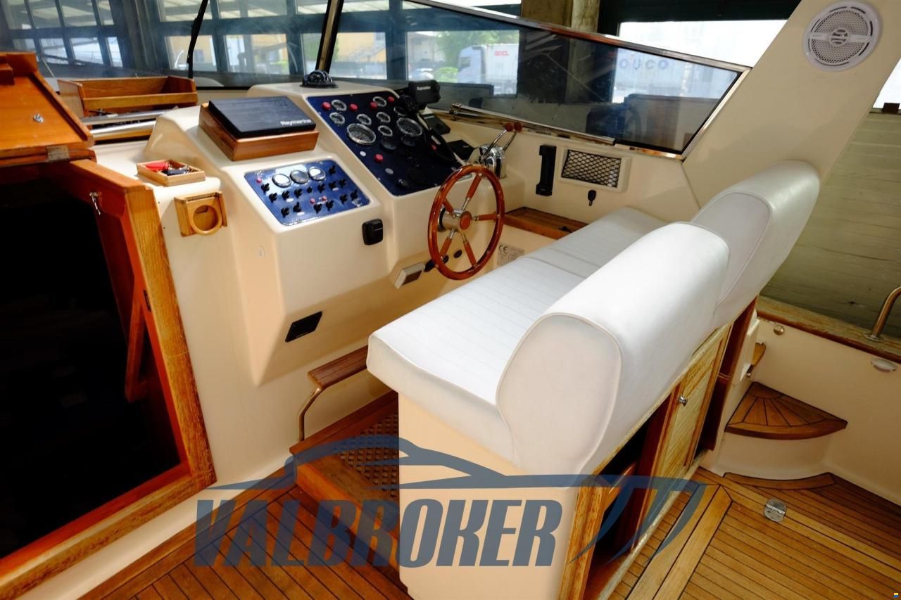 Apreamare Aprea 10 Semi Cabin
