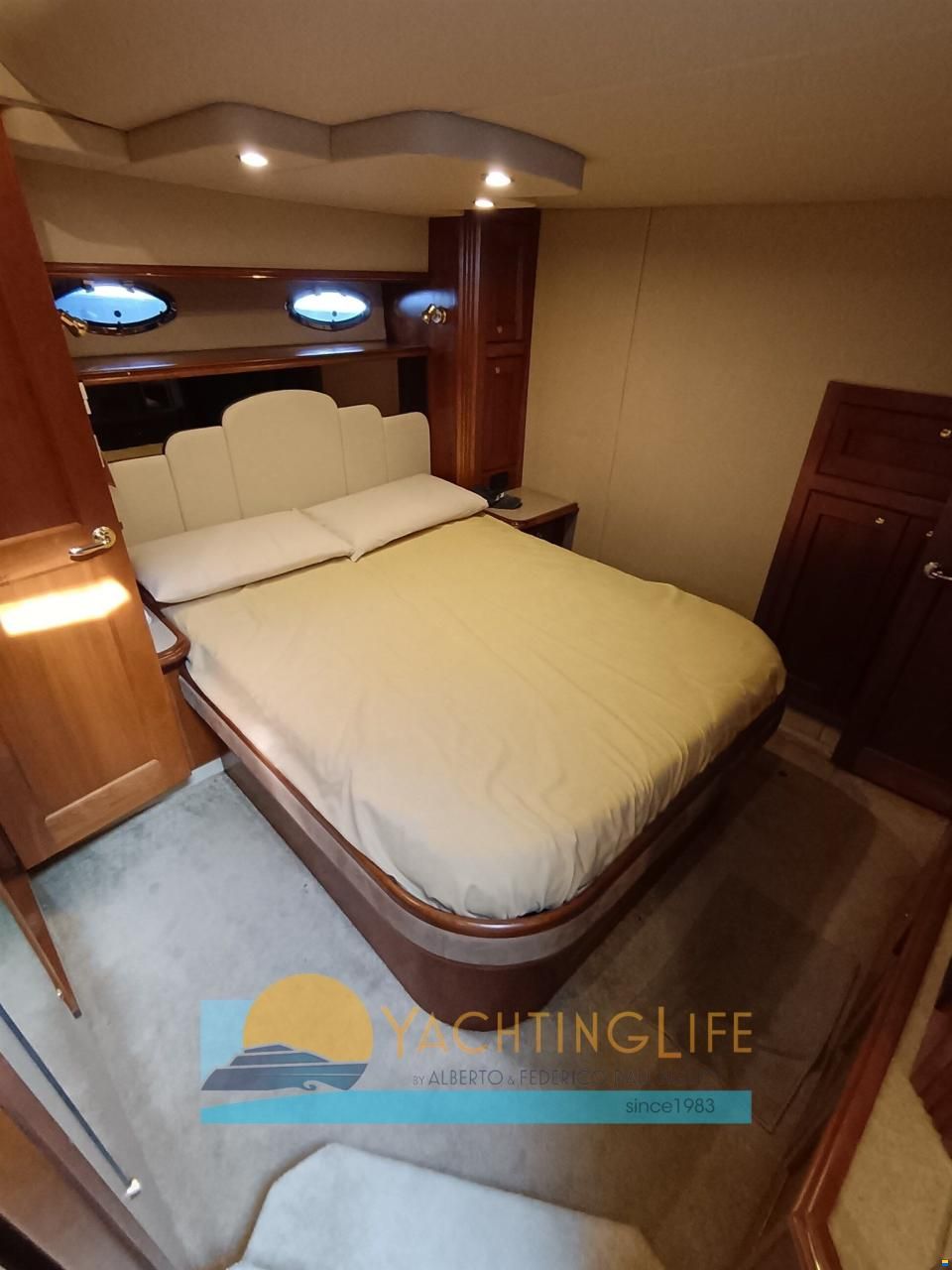 Cruisers 5470 Express