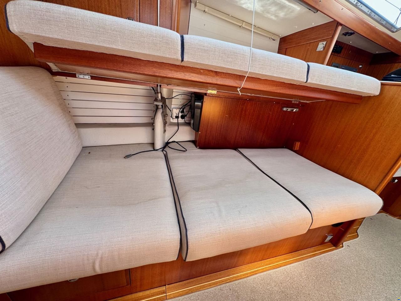 Hallberg-Rassy 412