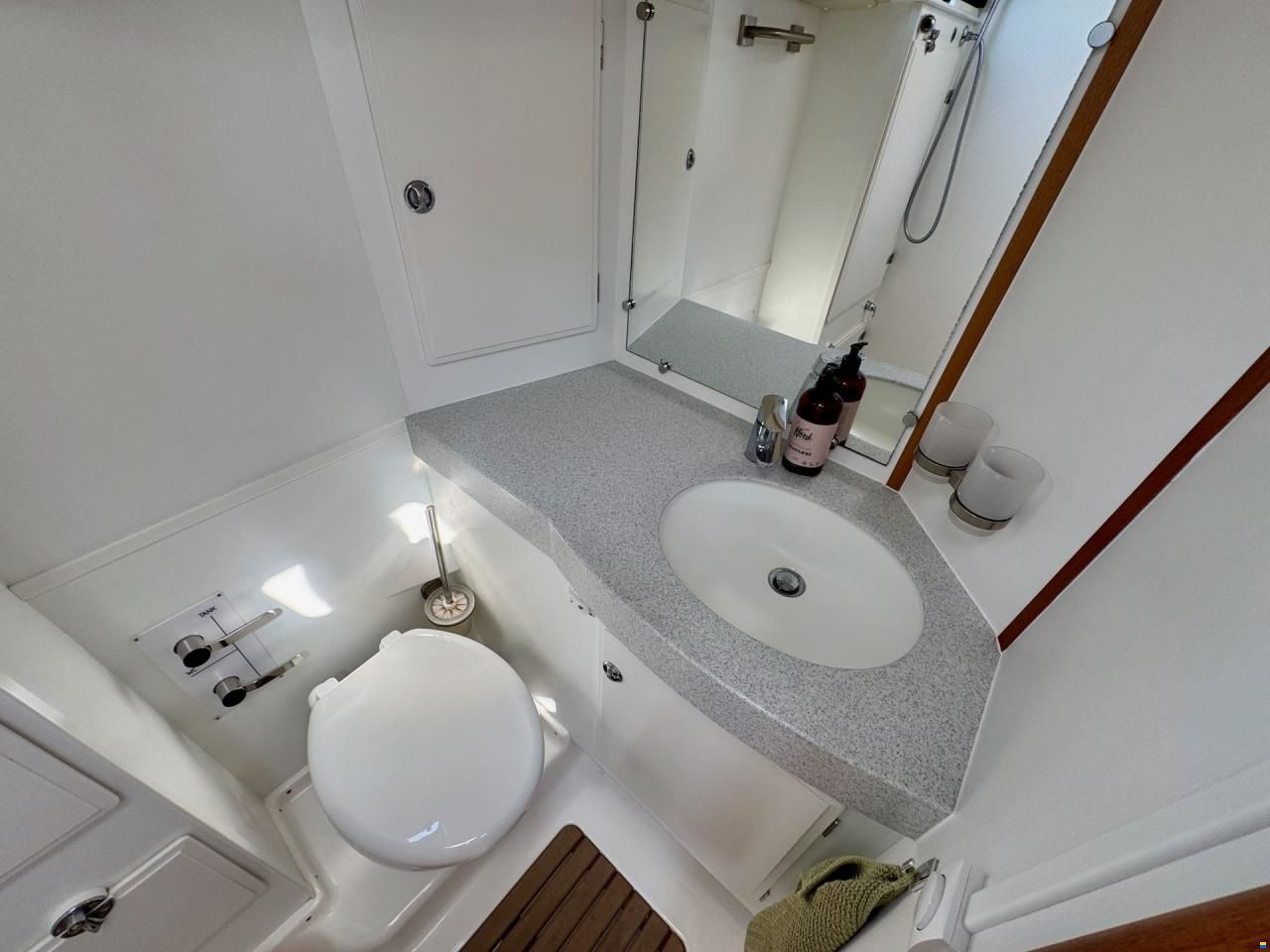 Hallberg-Rassy 412