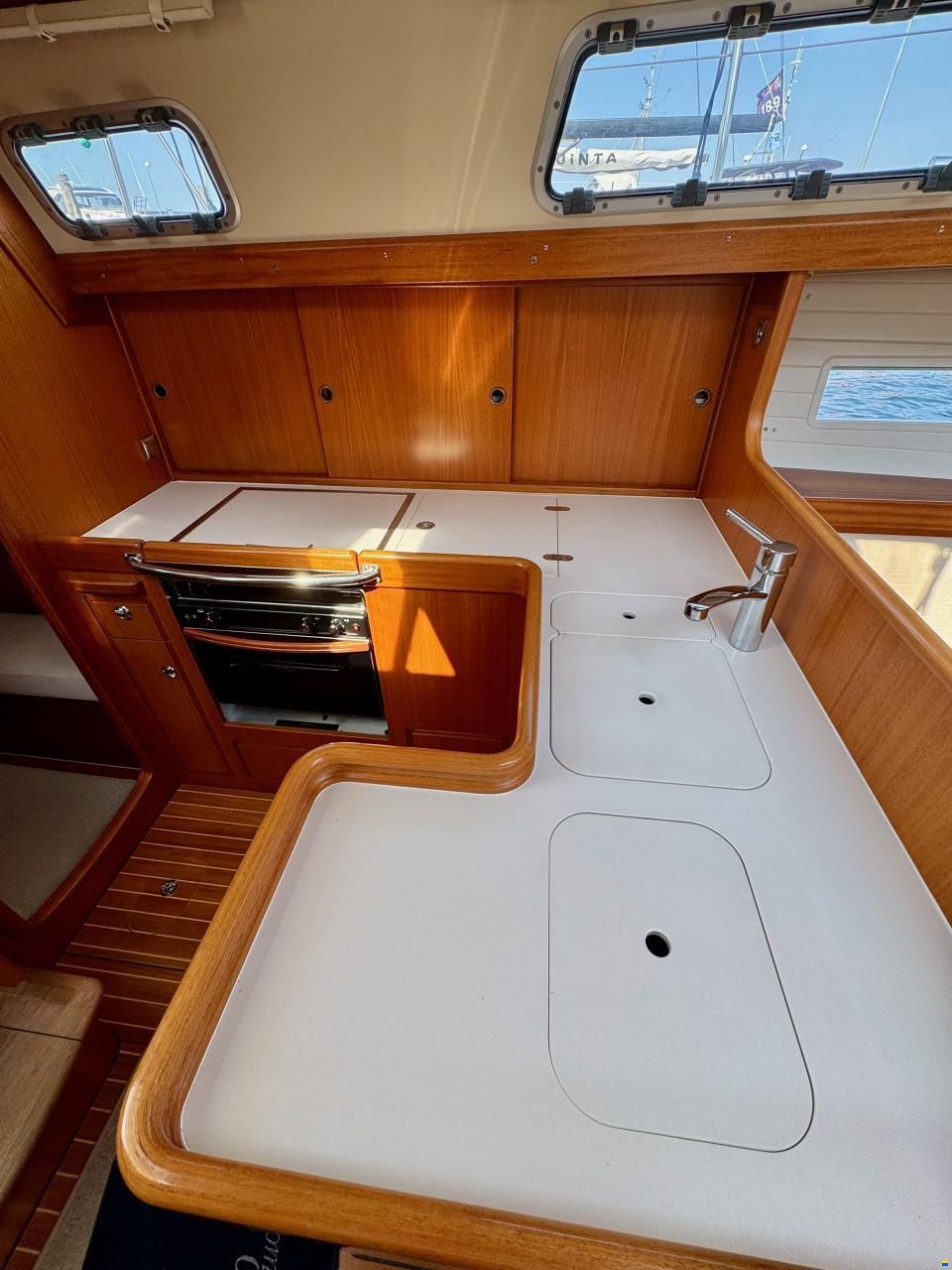 Hallberg-Rassy 412