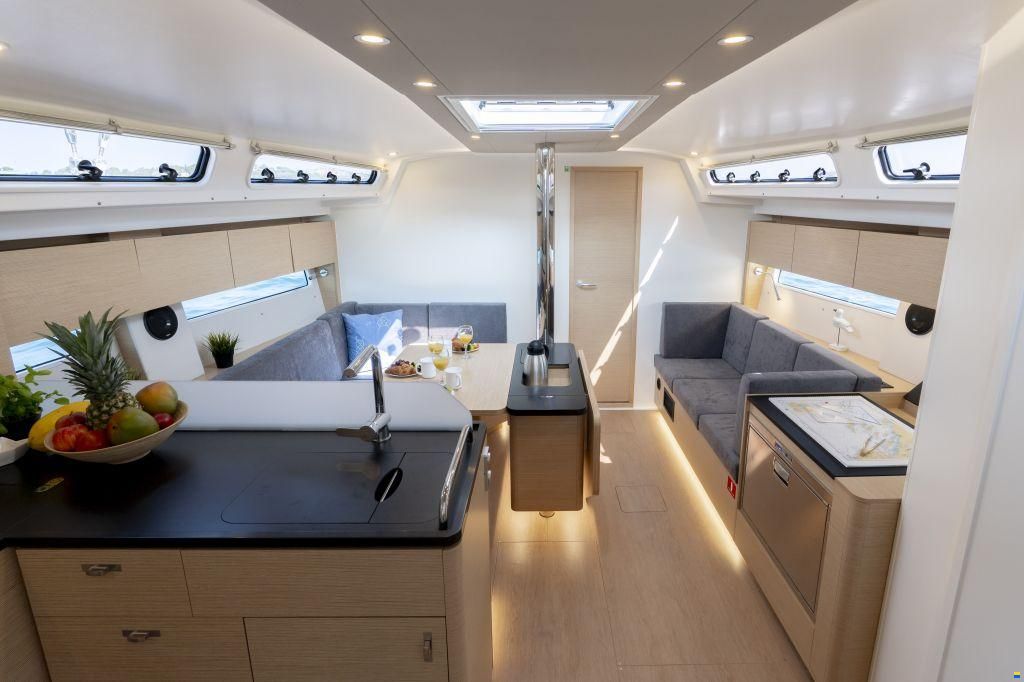 Hanse 410