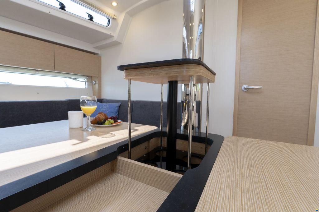 Hanse 410
