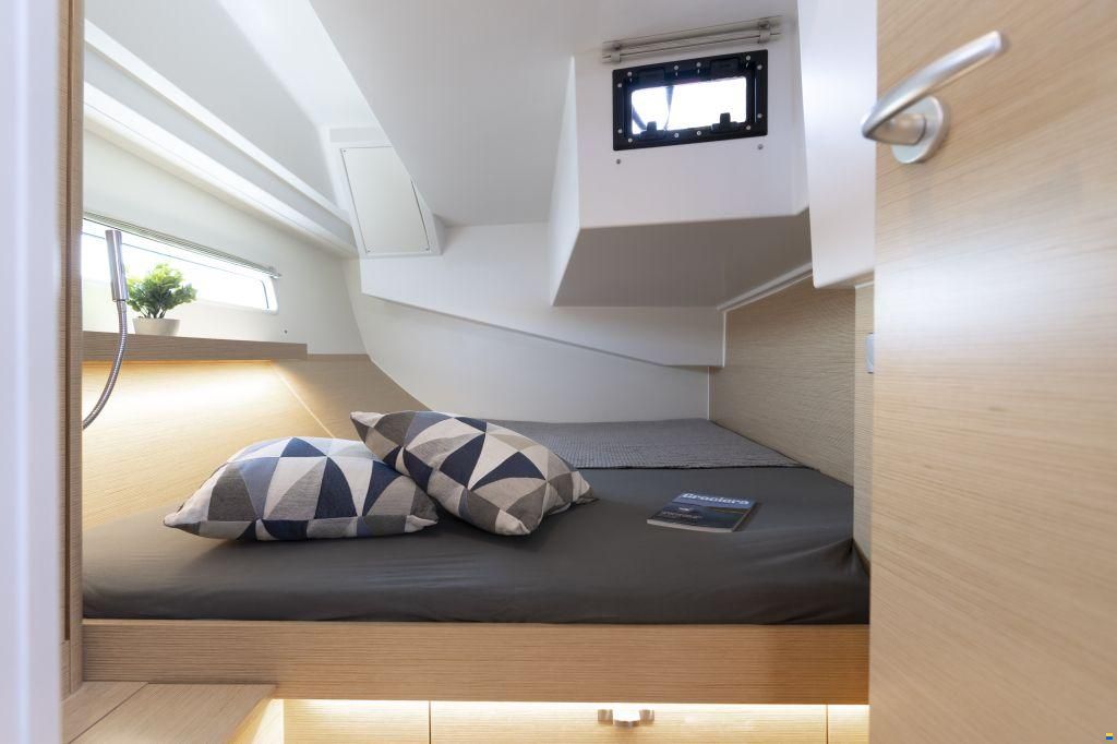 Hanse 410