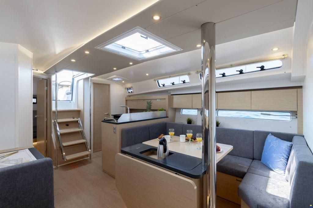 Hanse 410