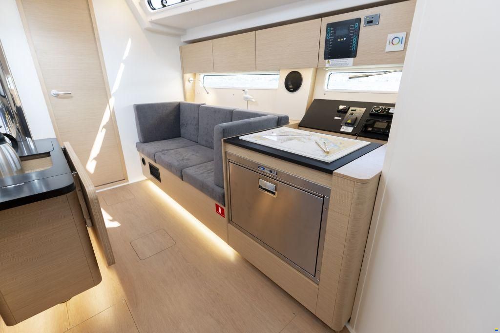 Hanse 410