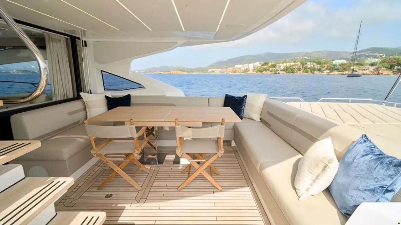 Sunseeker 74 Sport Yacht