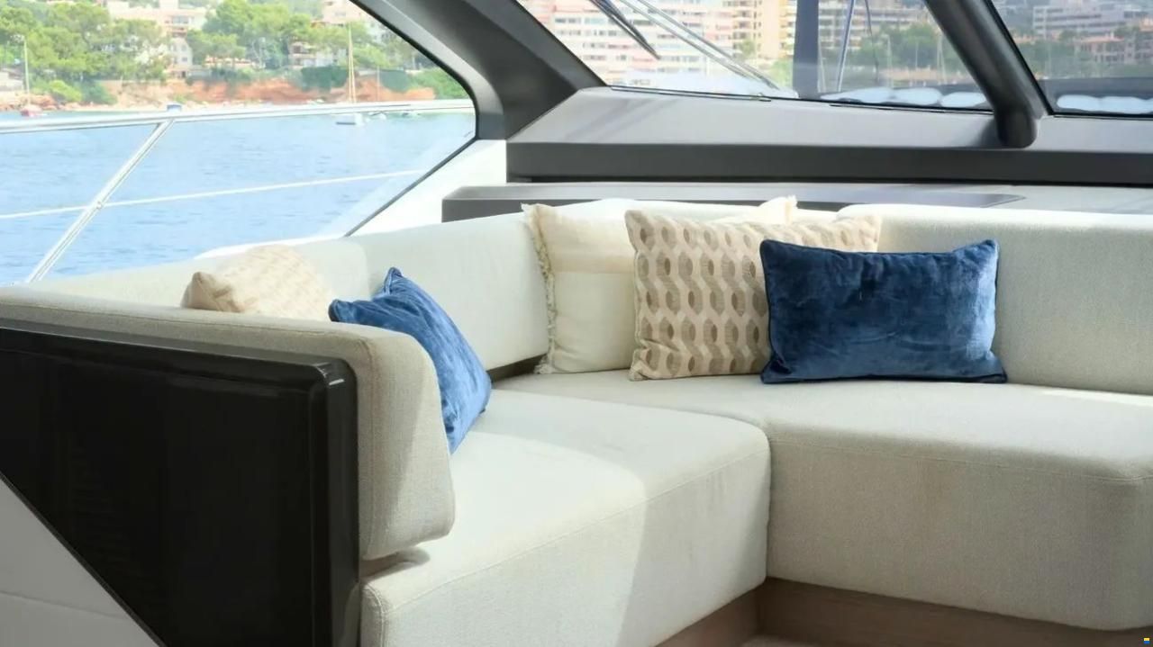 Sunseeker 74 Sport Yacht