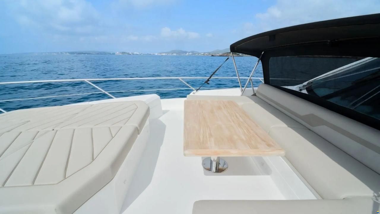 Sunseeker 74 Sport Yacht