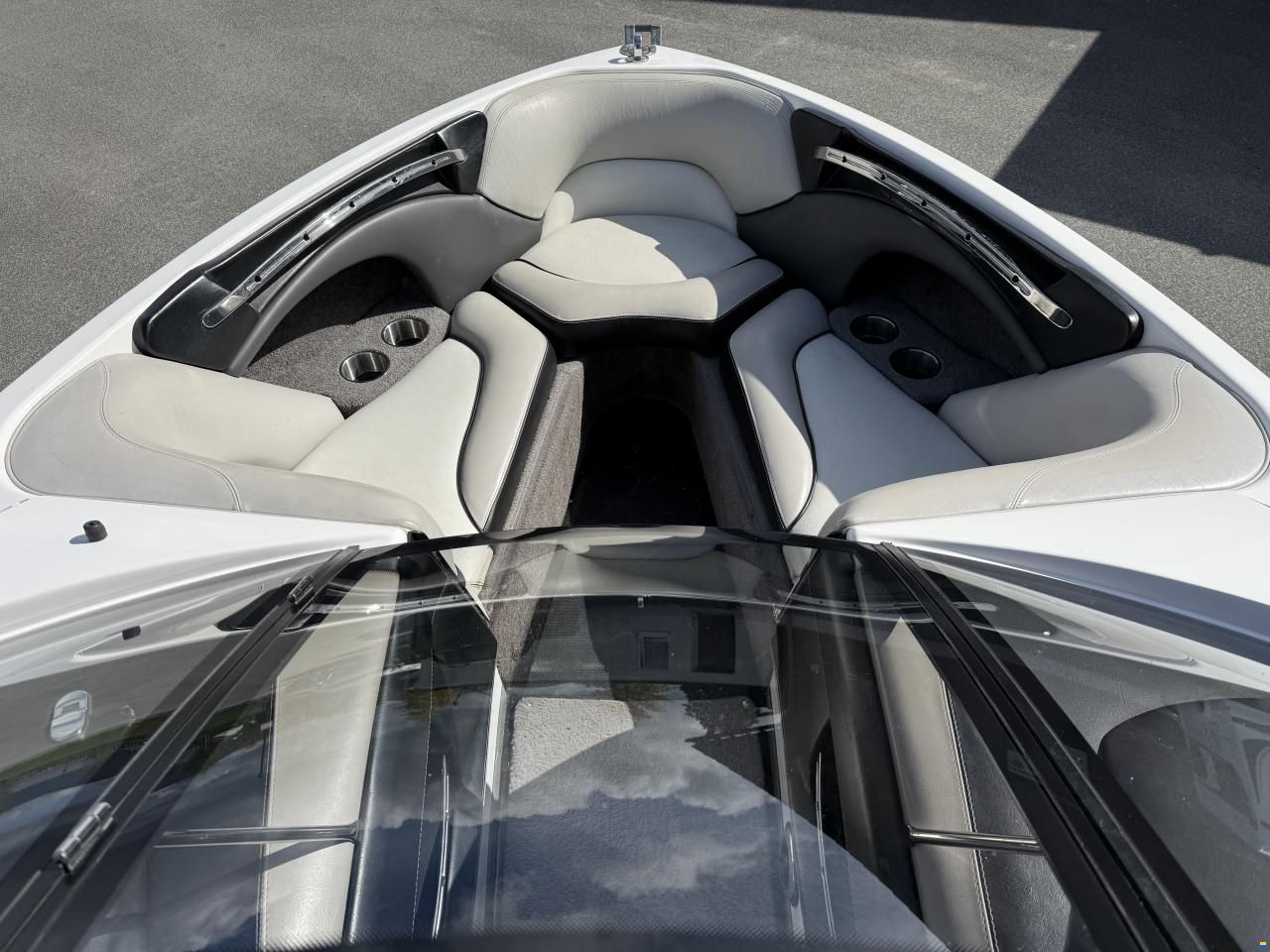 Malibu Wakesetter VLX Corvette