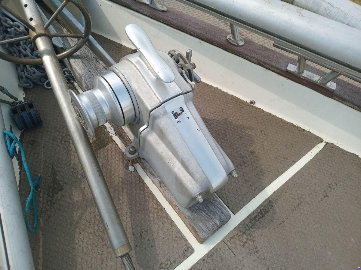 Colvic Victor 34