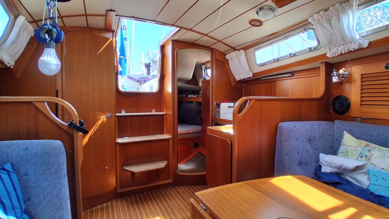 Hallberg-Rassy 31