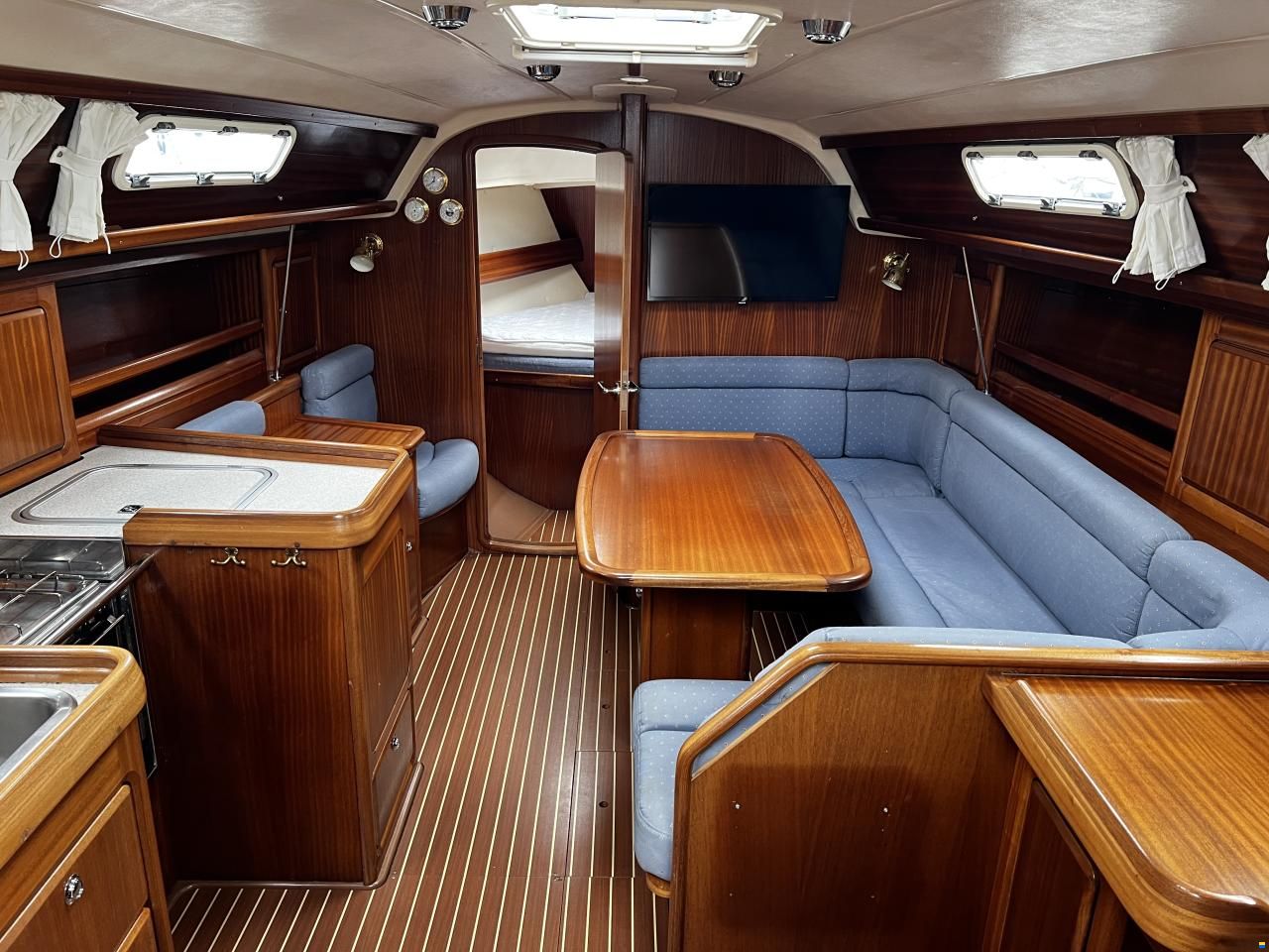 Bavaria 37 Cruiser