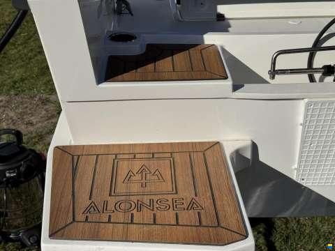 Alonsea Boats New Age