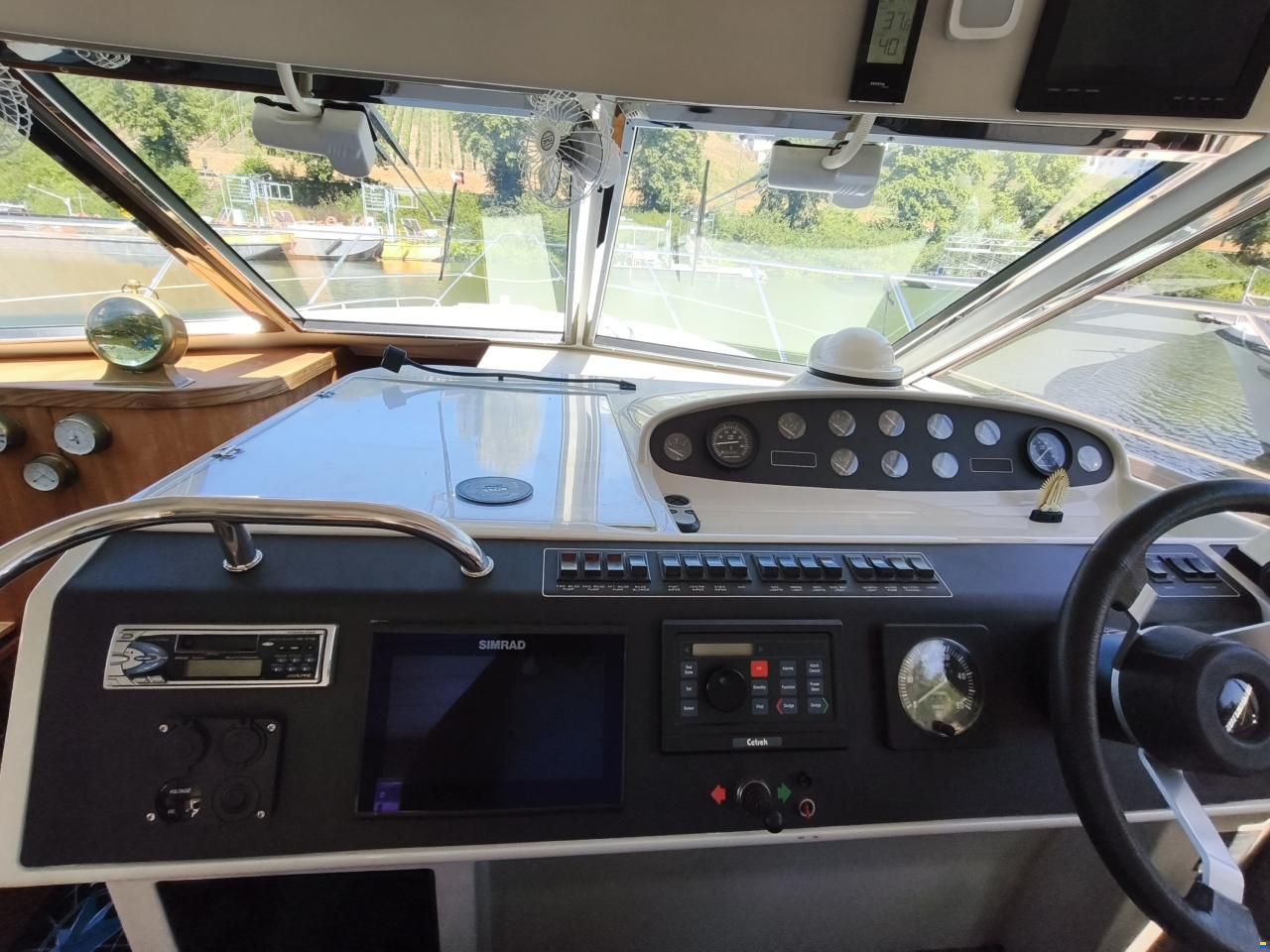 Fairline Phantom 38