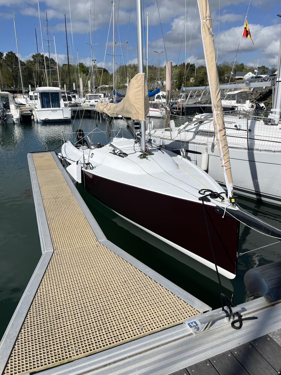 J Boats J 7