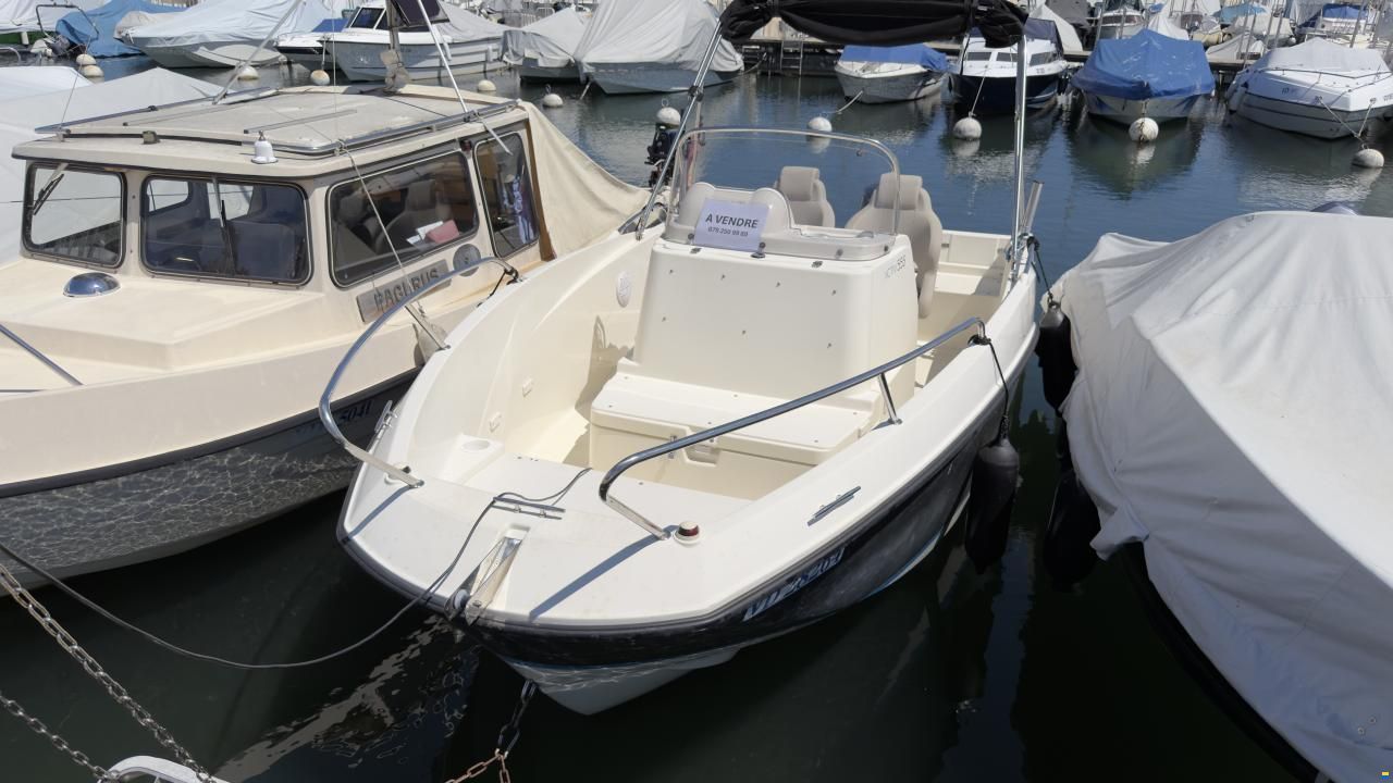 Quicksilver 555 Open