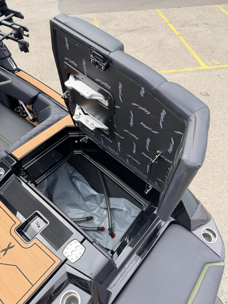 MasterCraft Tigé RZX22