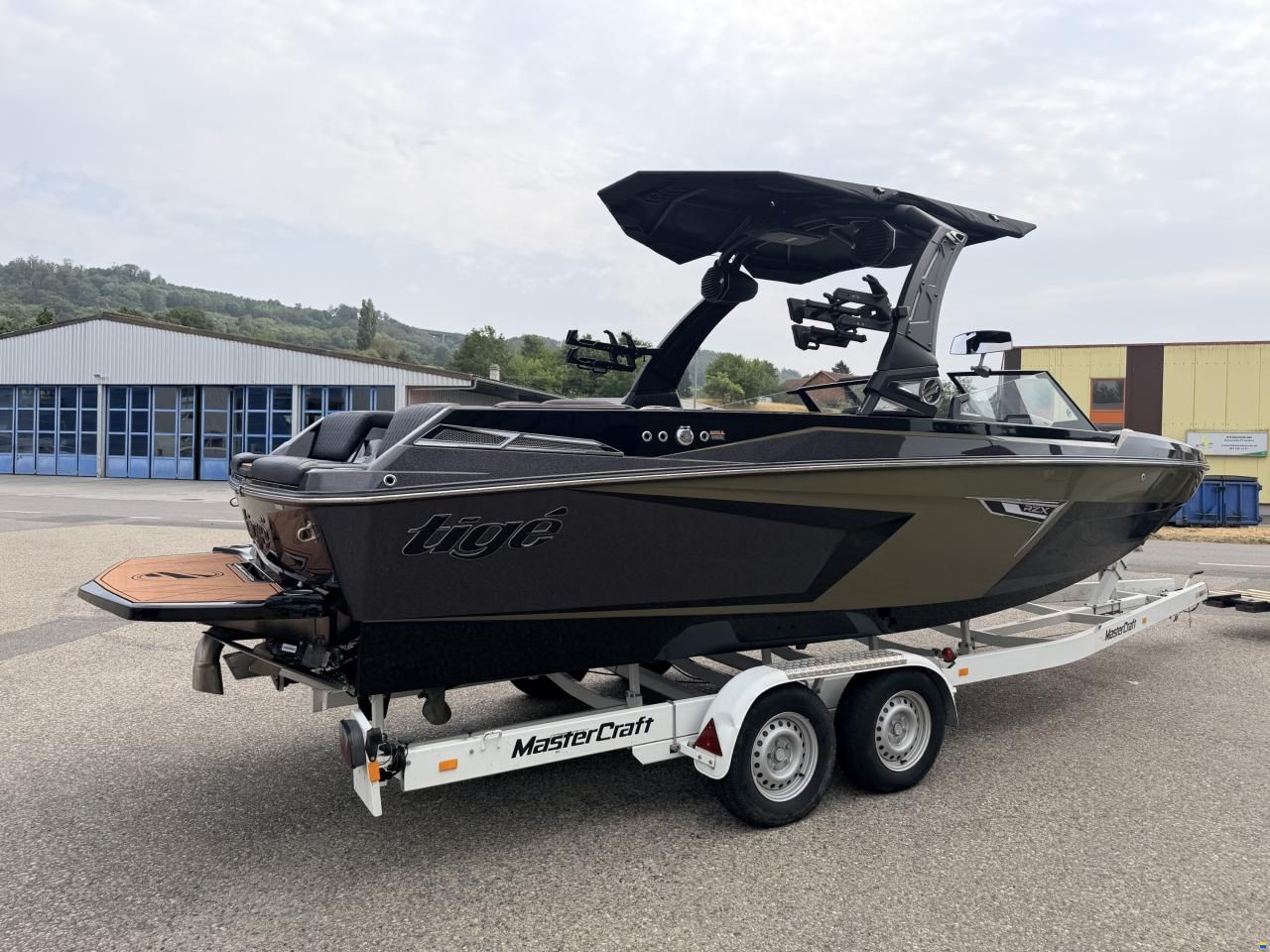 MasterCraft Tigé RZX22