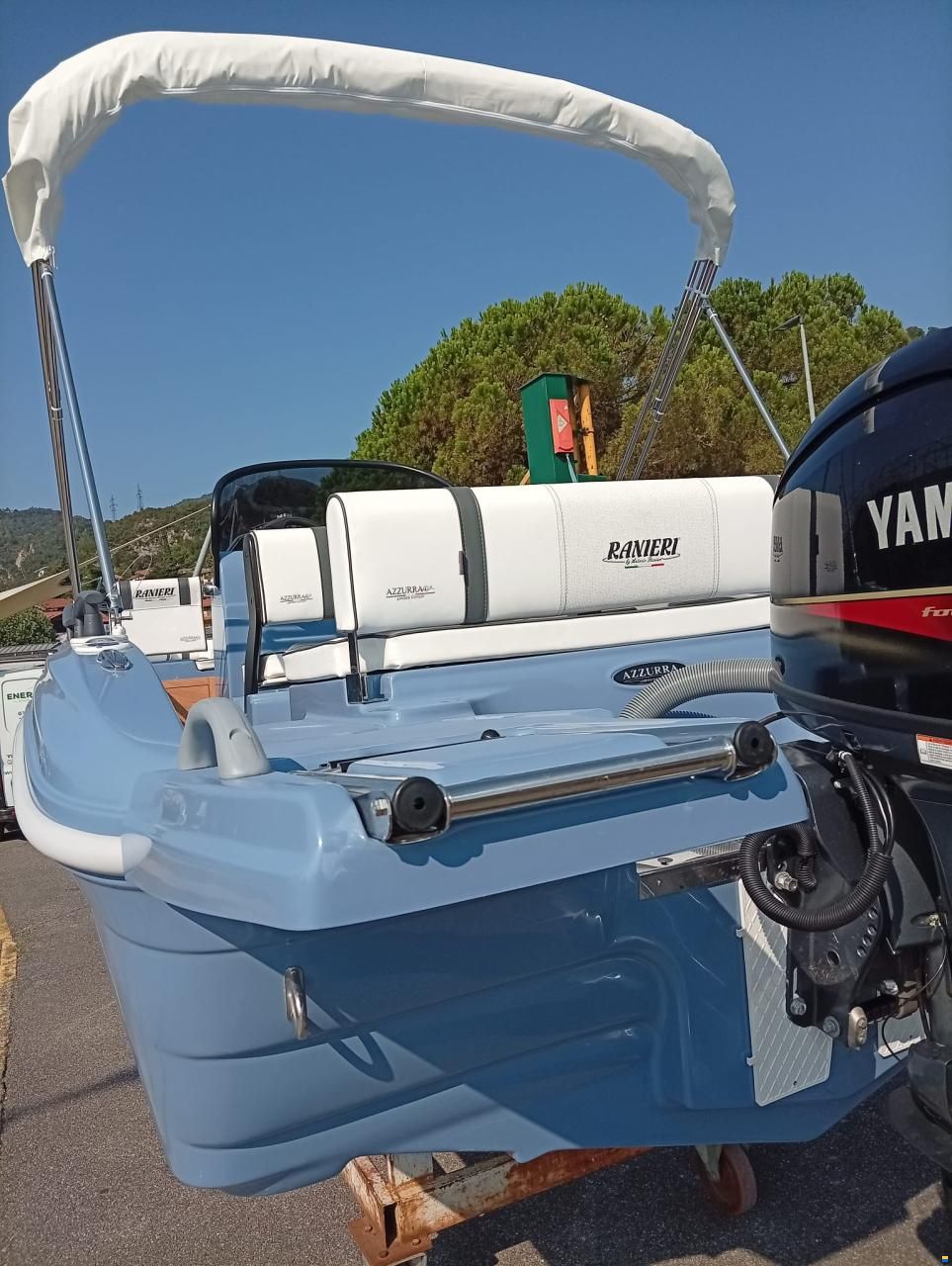 Ranieri Azzurra 40 TH