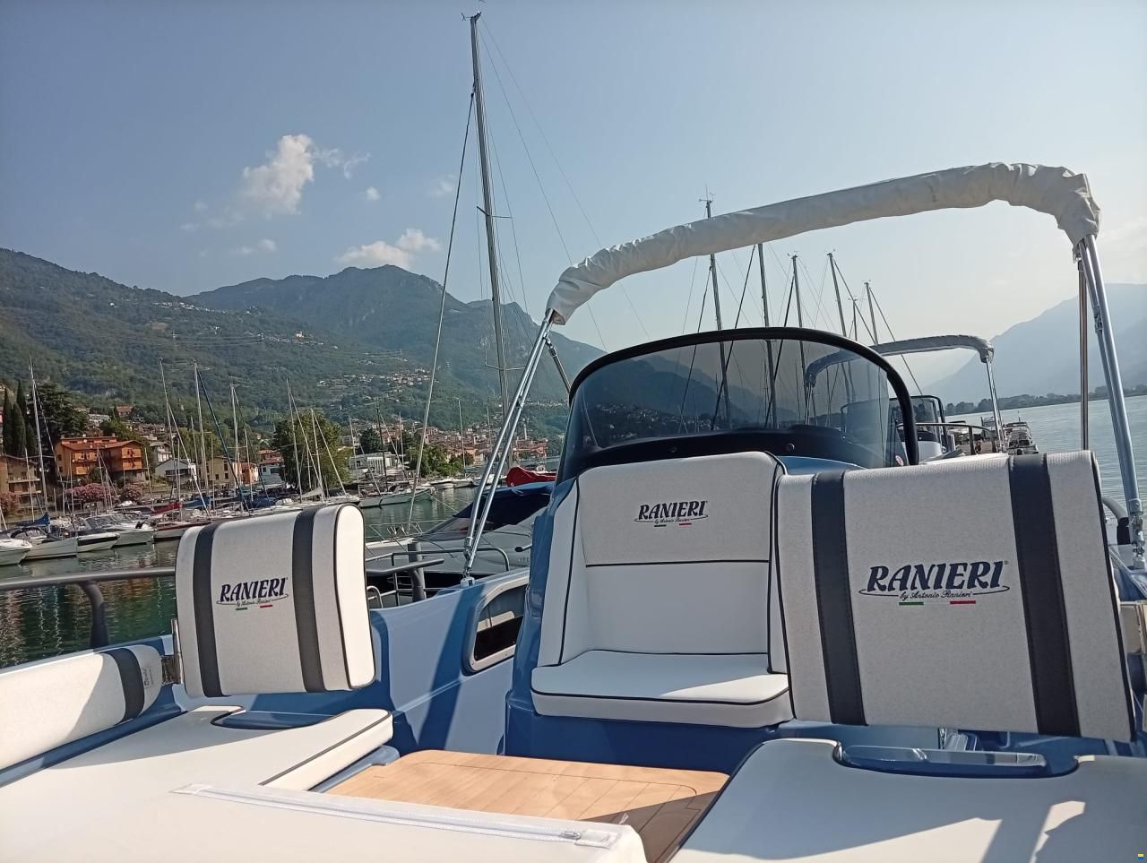 Ranieri Azzurra 40 TH
