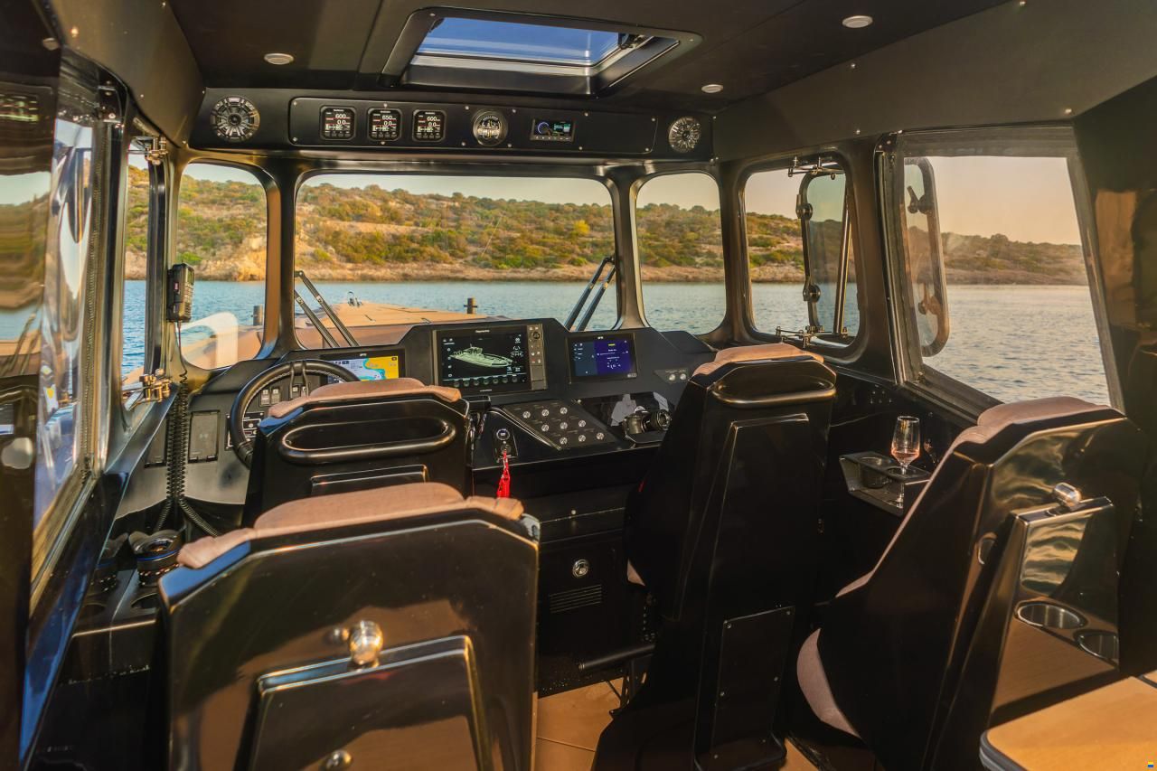 Rafnar 1200 T-Top