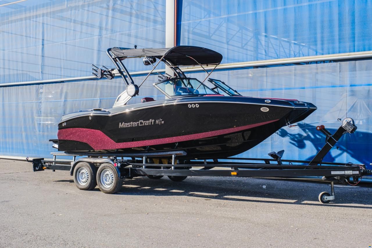 MasterCraft NXT20 | 2024 | 45h | black - pink